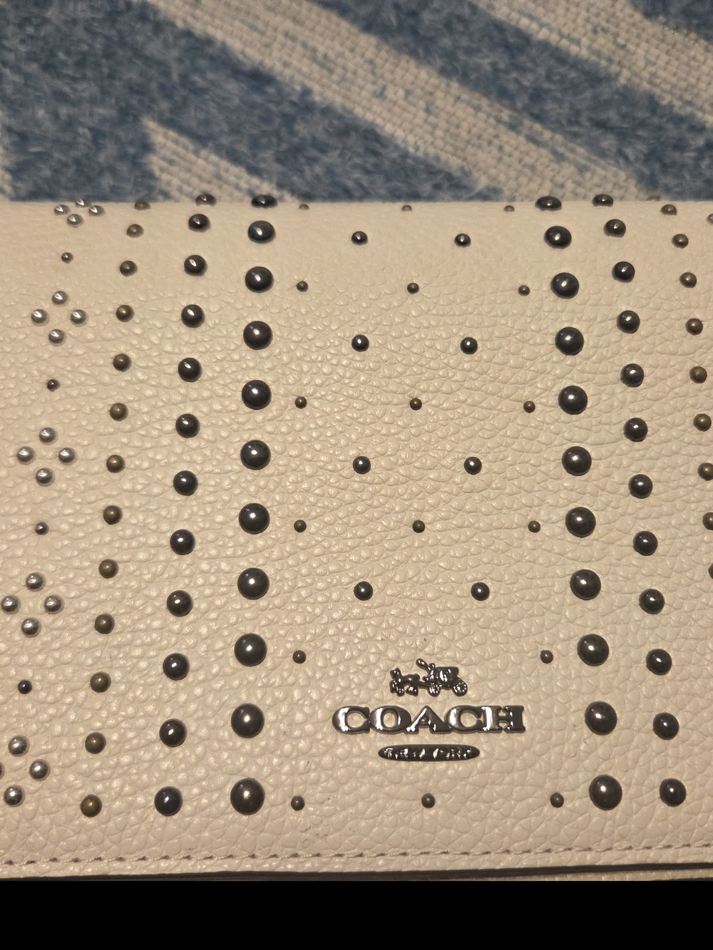 Coach Cream Pebbled Leather Zip Wallet/ Purse with Silver Hardware